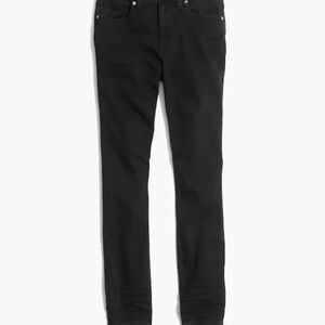 Madewell Taller 9" Mid-Rise Skinny Jeans in Lunar Wash